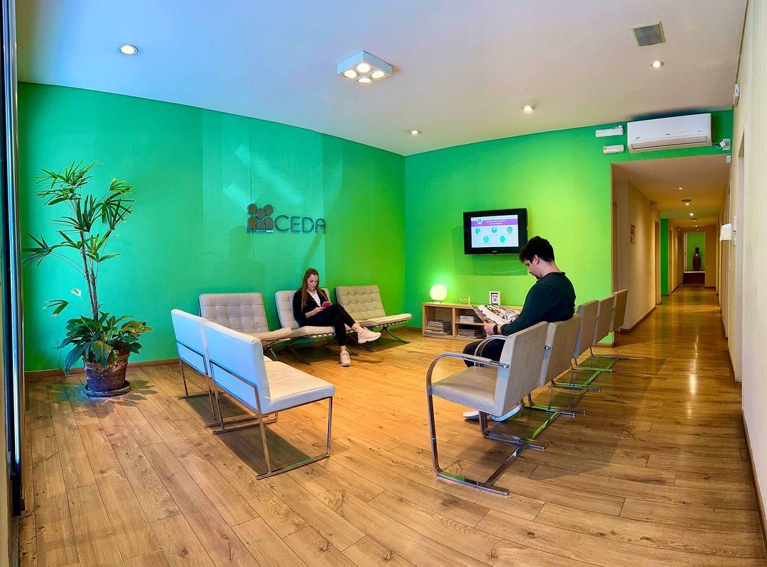 65ef5aed8b7556db39a889d4_Recepcion-con-gente-p-1080